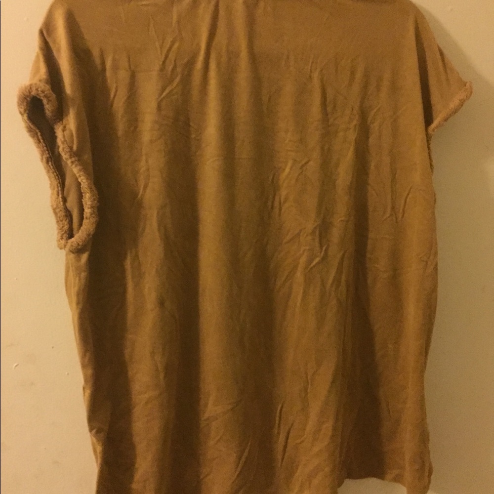 Suede tan t-shirt
